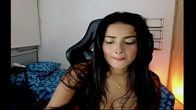 Yues050600 online show from May 2026 01:14:02 AM