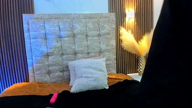 ada mclaine online show from November 2025 03:48:01 PM