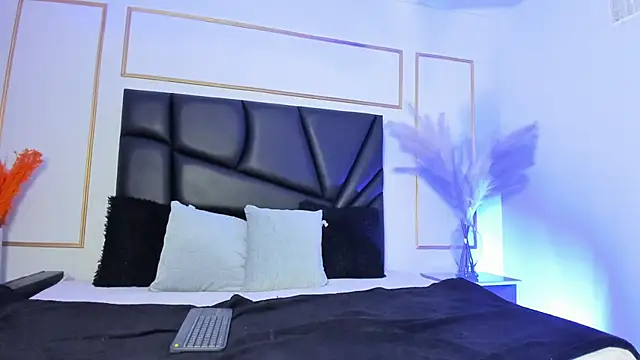 ada mclaine online show from March 2026 12:02:02 PM