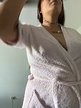 Snapshot of ivanna_rivera chatting on November 2025 04:11:01 PM ivanna rivera online show from November 2025 04:11:01 PM