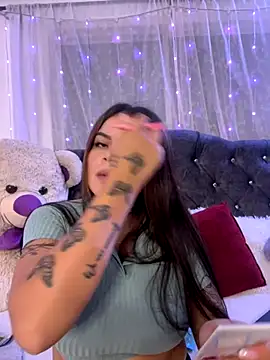 Snapshot of ivanna_rivera chatting on October 2025 07:02:01 PM ivanna rivera online show from October 2025 07:02:01 PM