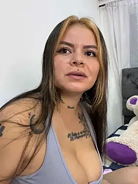 Snapshot of ivanna_rivera chatting on January 2026 03:19:02 PM ivanna rivera online show from January 2026 03:19:02 PM