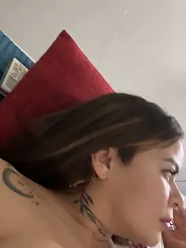 Snapshot of ivanna_rivera chatting on December 2025 08:04:02 PM ivanna rivera online show from December 2025 08:04:02 PM