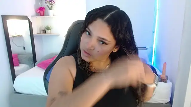 Julia Boobs online show from October 2025 12:28:01 PM