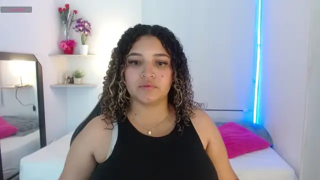 Julia Boobs online show from October 2025 12:15:02 PM