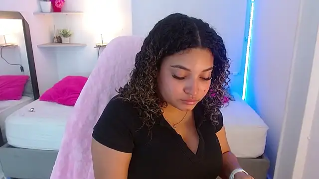 Julia Boobs online show from September 2025 12:22:02 PM
