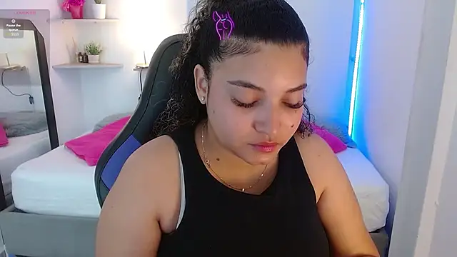 Julia Boobs online show from October 2025 12:17:02 PM
