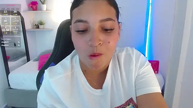 Julia Boobs online show from October 2025 12:41:02 PM