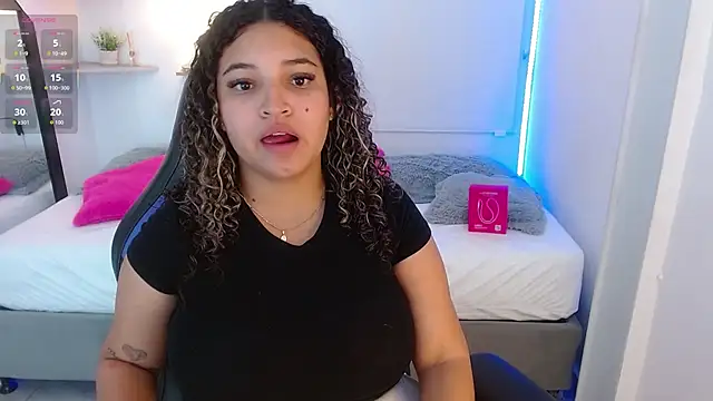 Julia Boobs online show from September 2025 12:23:01 PM