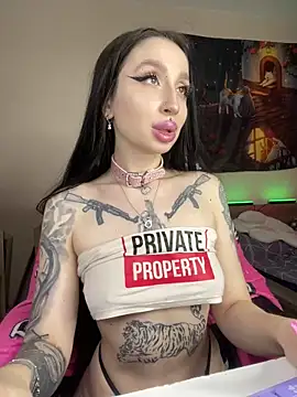 Molly  Moon online show from March 2026 02:52:01 AM