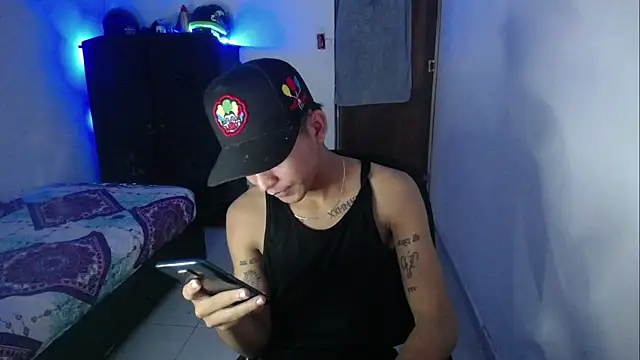 Snapshot of Sxntisaul__ chatting on February 2025 03:47:02 AM Sxntisaul online show from February 2025 03:47:02 AM