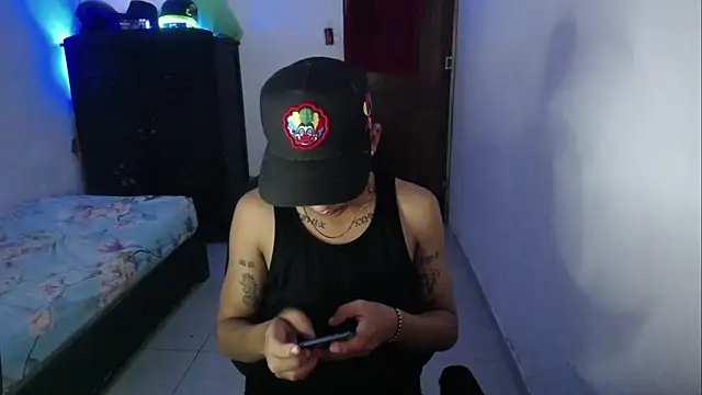 Snapshot of Sxntisaul__ chatting on February 2025 12:25:02 PM Sxntisaul online show from February 2025 12:25:02 PM