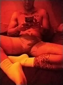 Snapshot of Woofer_dick chatting on December 2025 05:01:02 AM Woofer dick online show from December 2025 05:01:02 AM