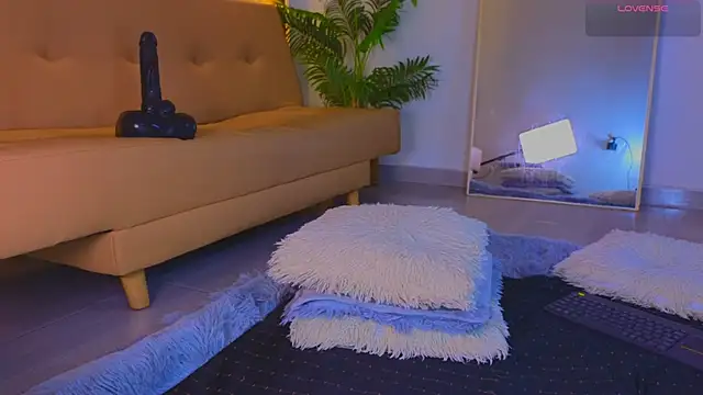 Isa  Blanc online show from January 2026 03:13:01 AM