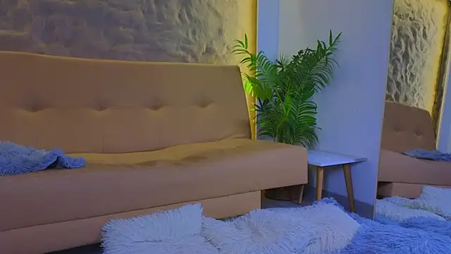 Isa  Blanc online show from September 2025 03:17:02 AM