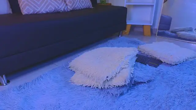 Isa  Blanc online show from March 2026 02:26:02 AM