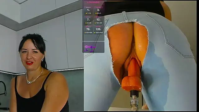 Snapshot of jess_benz chatting on February 2025 05:26:01 AM jess benz online show from February 2025 05:26:01 AM