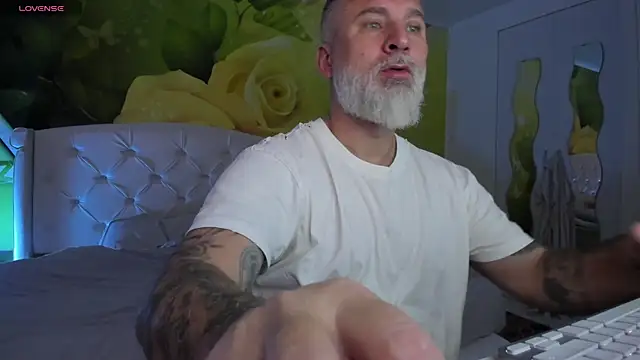 BlowMyXXL online show from January 2026 10:51:01 AM