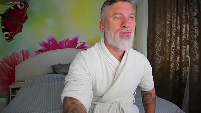 BlowMyXXL online show from December 2025 06:51:02 AM