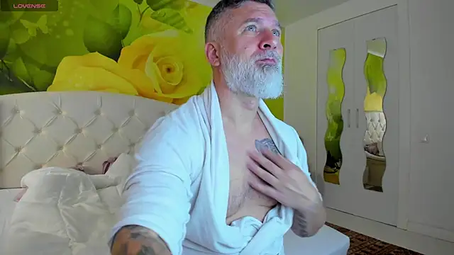 BlowMyXXL online show from April 2026 06:53:02 AM
