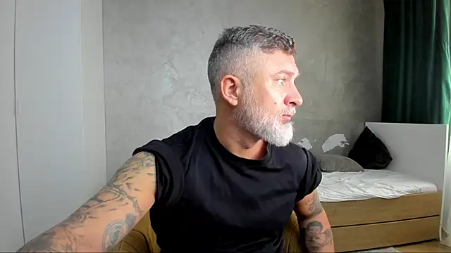BlowMyXXL online show from September 2025 05:07:01 AM