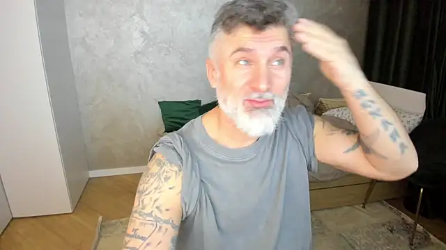 Snapshot of BlowMyXXL chatting on February 2025 11:34:02 PM BlowMyXXL online show from February 2025 11:34:02 PM