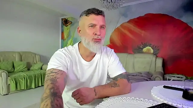 BlowMyXXL online show from January 2026 10:13:02 PM