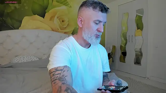 BlowMyXXL online show from February 2026 09:09:02 AM