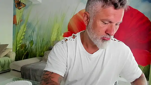 BlowMyXXL online show from May 2026 05:39:02 AM