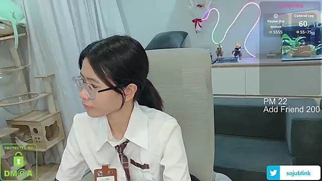Snapshot of littlemiilk chatting on July 2026 10:05:01 AM littlemiilk online show from July 2026 10:05:01 AM