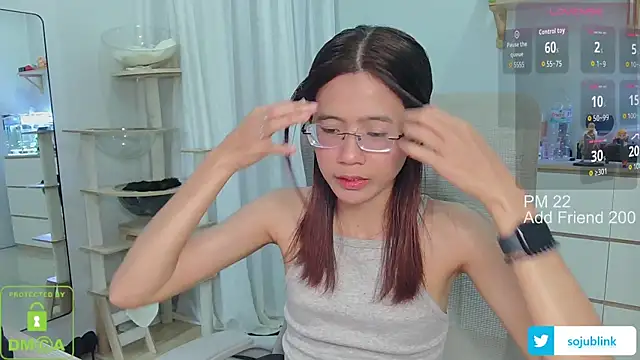 littlemiilk online show from November 2025 07:45:01 AM