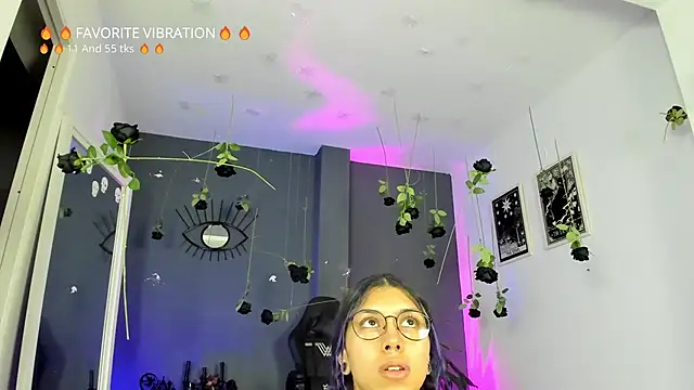 Raven Witch  online show from March 2026 06:08:02 PM