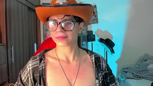 marckalexis online show from December 2025 10:48:01 PM