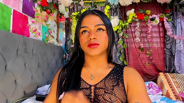 Snapshot of Karly_coffe chatting on June 2026 10:58:01 AM Karly coffe online show from June 2026 10:58:01 AM