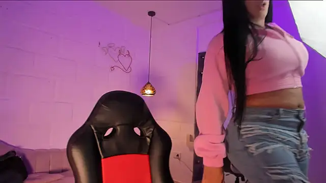 sarajhonson dl online show from February 2026 05:02:02 PM