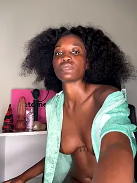 Fanclubbbbb online show from November 2025 06:23:02 AM