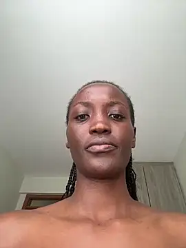 Snapshot of Fanclubbbbb chatting on February 2026 11:32:02 AM Fanclubbbbb online show from February 2026 11:32:02 AM