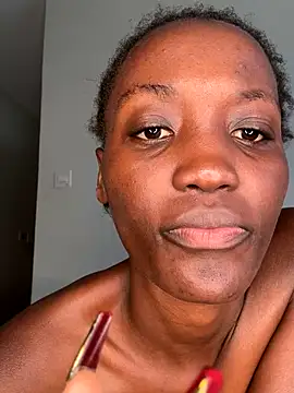 Snapshot of Fanclubbbbb chatting on January 2026 07:34:02 AM Fanclubbbbb online show from January 2026 07:34:02 AM