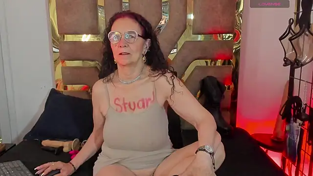 agatha ross26 online show from May 2026 11:49:02 AM