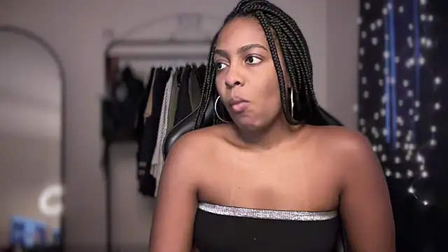 marisilva br online show from December 2025 03:47:01 PM