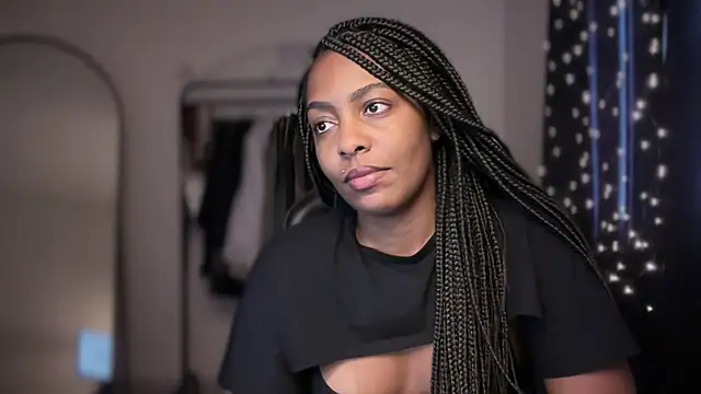 marisilva br online show from December 2025 02:55:01 PM