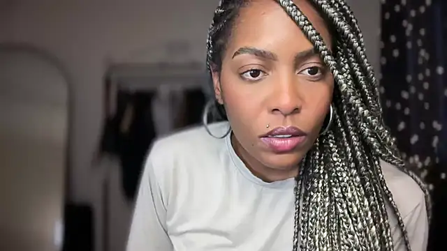 marisilva br online show from November 2025 06:24:02 PM