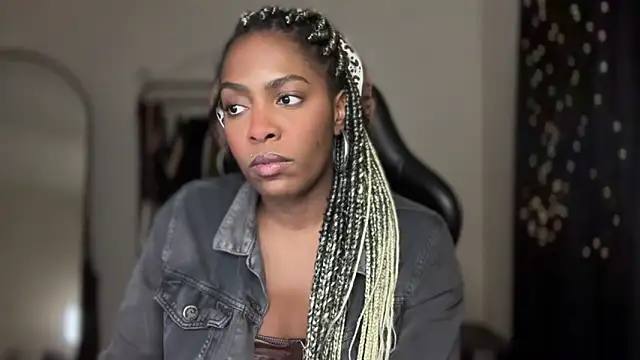 marisilva br online show from November 2025 11:08:02 PM