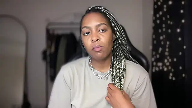 marisilva br online show from November 2025 12:22:01 AM