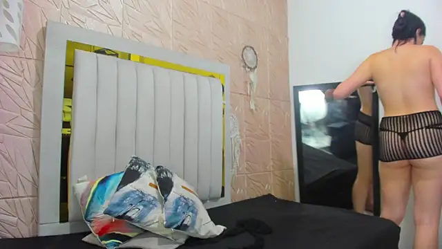 Ammy Connor1 online show from November 2025 12:47:02 AM