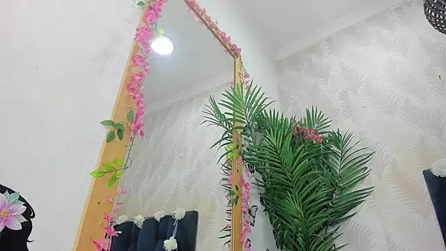 Ammy Connor1 online show from May 2026 06:59:01 PM