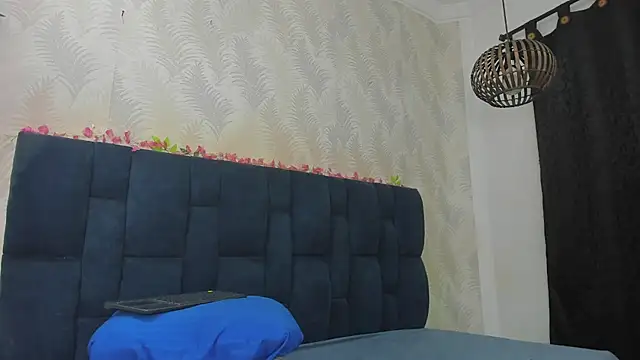 Ammy Connor1 online show from April 2026 01:53:01 AM