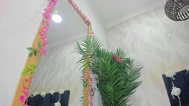 Ammy Connor1 online show from May 2026 08:03:02 PM