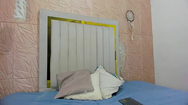 Ammy Connor1 online show from November 2025 08:36:02 PM