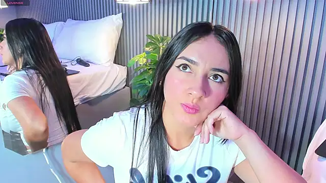 MaluDiaz online show from March 2025 05:20:01 PM